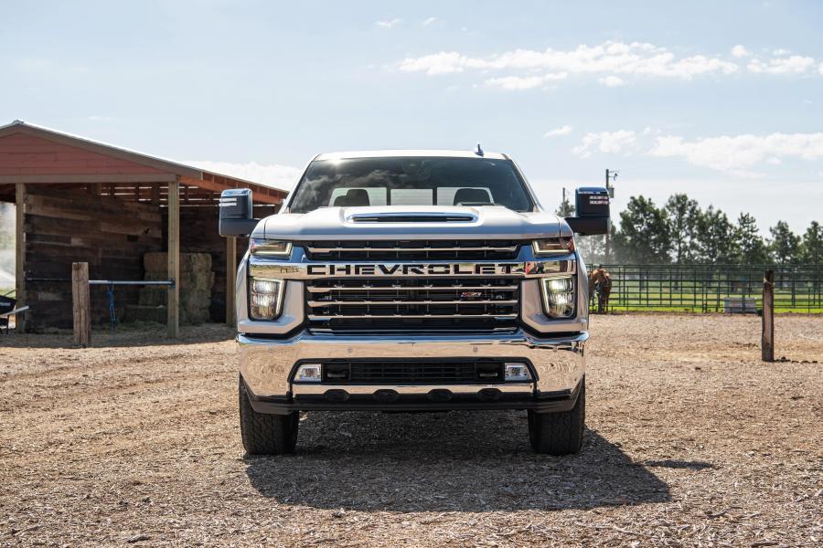  Chevrolet Silverado 2500 HD LTZ Z71 Crew Cab 2019 года  (фото 5 из 17)